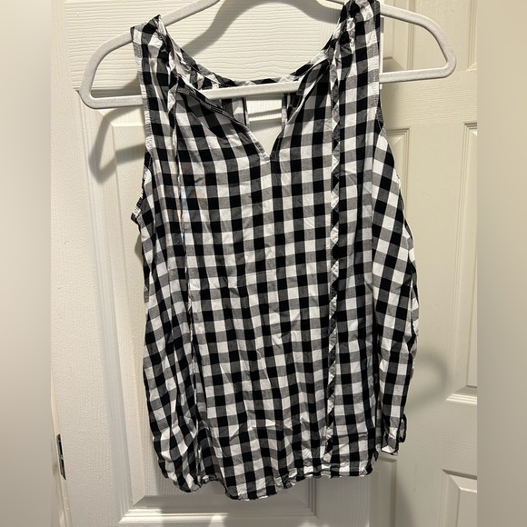 Loft Gingham Tie-Back Keyhole Tank - Picture 3 of 7